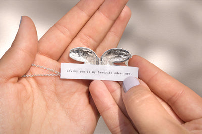 What is a Paper Anniversary? 5 Gifts to Say “I love you” and Keep the Tradition Alive